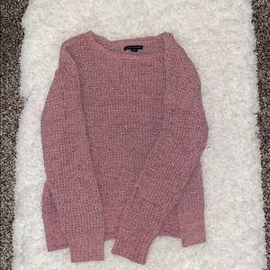 AMERICAN EAGLE RIPPED SWEATER